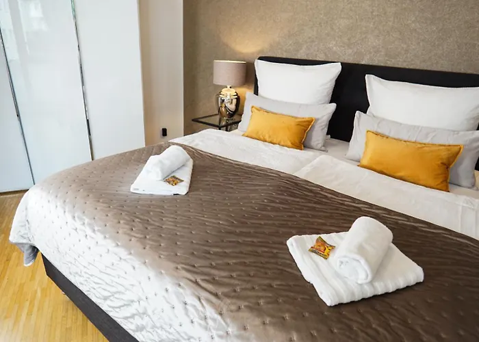 Stylish Naehe Hbf-tiefgarage-lift *