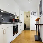 Stylish Naehe Hbf-tiefgarage-lift 아파트 하노버