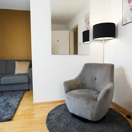 Daire Stylish Naehe Hbf-tiefgarage-lift *