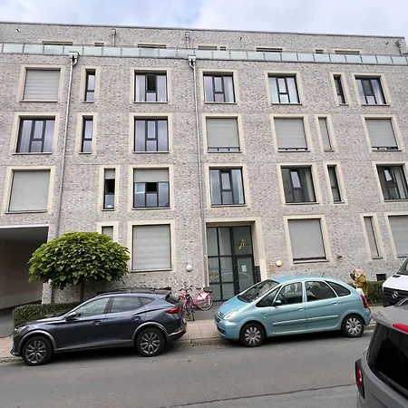 Stylish Naehe Hbf-tiefgarage-lift *