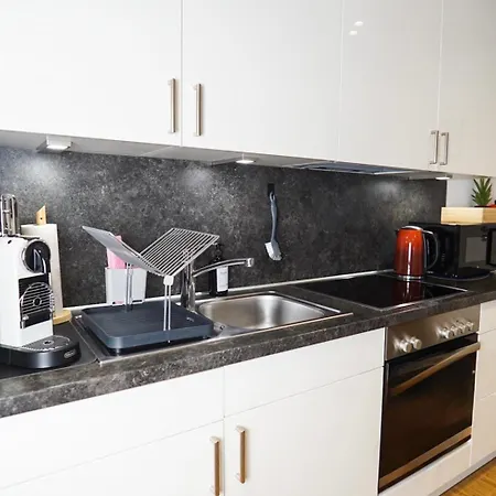 Stylish Naehe Hbf-tiefgarage-lift *